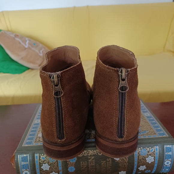 Brown suede ankle length Lord and taylor's women's boots - Picture 2 of 4